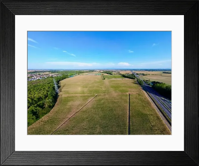 Framed Print : Panoramic Aerial View of Daweid Corn Fields: The Contested Upcoming ZAC in Florival Framed Print : Panoramic Aerial View of Daweid Corn Fields: The Contested Upcoming ZAC in Florival