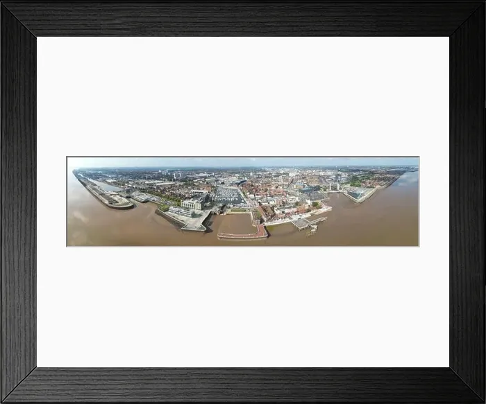 Framed Print : High resolution drone view of Hull, UK waterside marina area Framed Print : High resolution drone view of Hull, UK waterside marina area