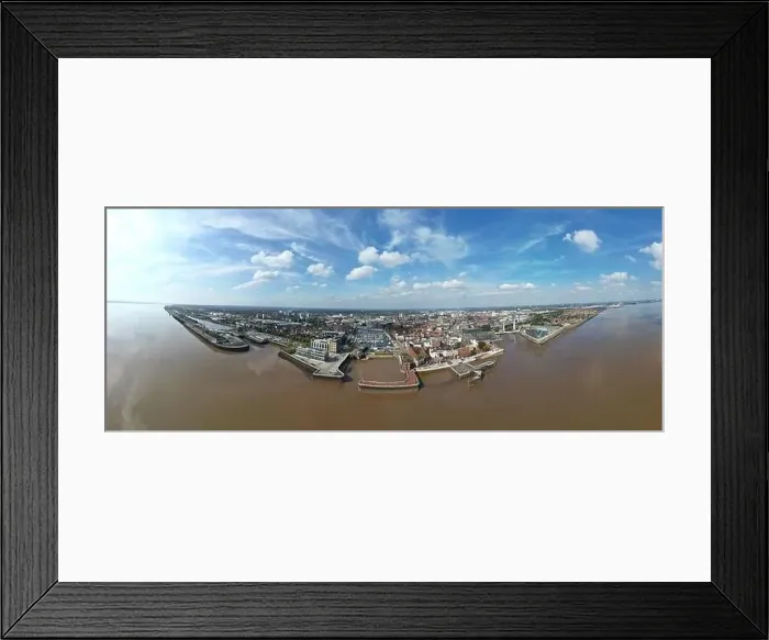 Framed Print : High resolution drone view of Hull, UK waterside marina area Framed Print : High resolution drone view of Hull, UK waterside marina area