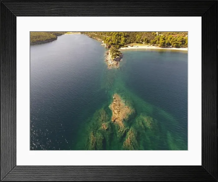 Framed Print : Panoramic drone photo of the tropical beach in the bay of Toroni in Halkidiki, Greece Framed Print : Panoramic drone photo of the tropical beach in the bay of Toroni in Halkidiki, Greece