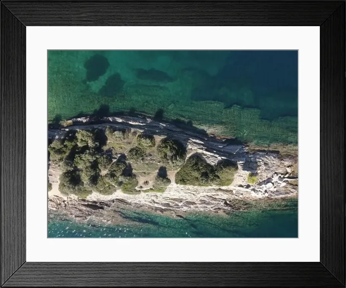 Framed Print : Panoramic drone photo of the tropical beach in the bay of Toroni in Halkidiki, Greece Framed Print : Panoramic drone photo of the tropical beach in the bay of Toroni in Halkidiki, Greece