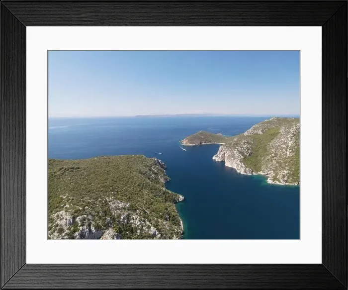 Framed Print : Panoramic drone photo of the tropical beach in the bay of Toroni in Halkidiki, Greece Framed Print : Panoramic drone photo of the tropical beach in the bay of Toroni in Halkidiki, Greece