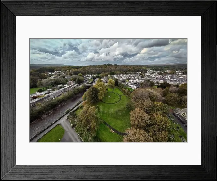 Framed Print : Editorial YSTRADGYNLAIS, UK - OCTOBER 23 Framed Print : Editorial YSTRADGYNLAIS, UK - OCTOBER 23