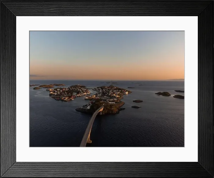 Framed Print : The small fishing town of Henningsvaer Framed Print : The small fishing town of Henningsvaer
