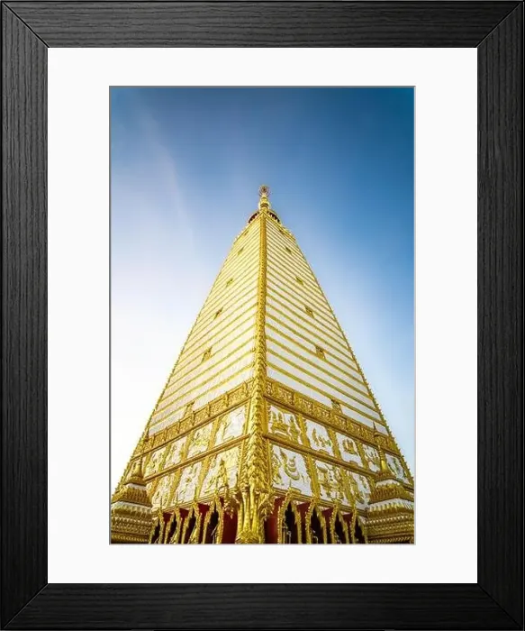 Framed Print : Wat Phra That Nong Bua, in Ubon, Thailand, south east asia Framed Print : Wat Phra That Nong Bua, in Ubon, Thailand, south east asia