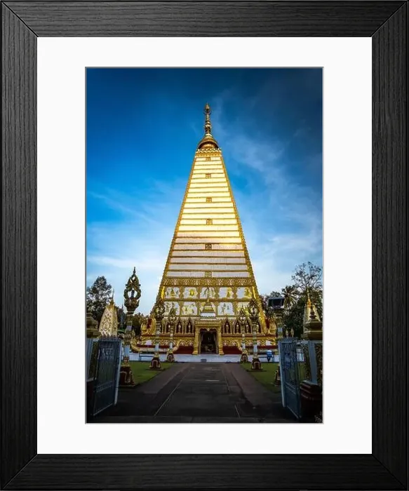 Framed Print : Wat Phra That Nong Bua, in Ubon, Thailand, south east asia Framed Print : Wat Phra That Nong Bua, in Ubon, Thailand, south east asia