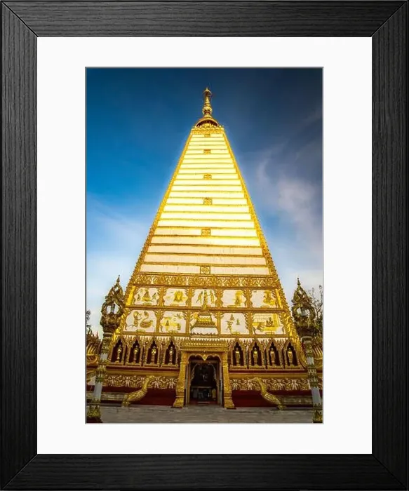 Framed Print : Wat Phra That Nong Bua, in Ubon, Thailand, south east asia Framed Print : Wat Phra That Nong Bua, in Ubon, Thailand, south east asia