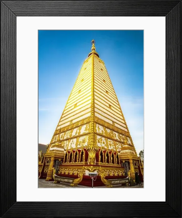 Framed Print : Wat Phra That Nong Bua, in Ubon, Thailand, south east asia Framed Print : Wat Phra That Nong Bua, in Ubon, Thailand, south east asia