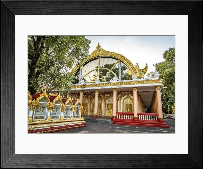 Framed Print : Wat Phra That Nong Bua, in Ubon, Thailand, south east asia Framed Print : Wat Phra That Nong Bua, in Ubon, Thailand, south east asia