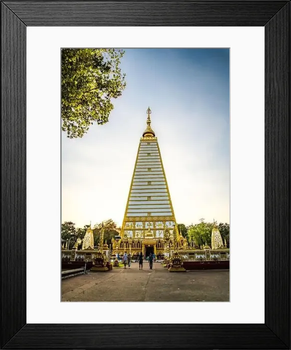 Framed Print : Wat Phra That Nong Bua, in Ubon, Thailand, south east asia Framed Print : Wat Phra That Nong Bua, in Ubon, Thailand, south east asia