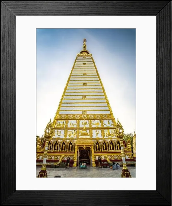 Framed Print : Wat Phra That Nong Bua, in Ubon, Thailand, south east asia Framed Print : Wat Phra That Nong Bua, in Ubon, Thailand, south east asia
