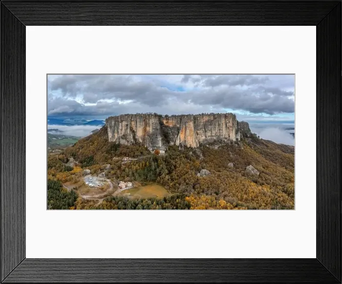 Framed Print : A drone view of the Pietra di Bismantova mesa and mountain landscape near Castelnovo ne Monti Framed Print : A drone view of the Pietra di Bismantova mesa and mountain landscape near Castelnovo ne Monti