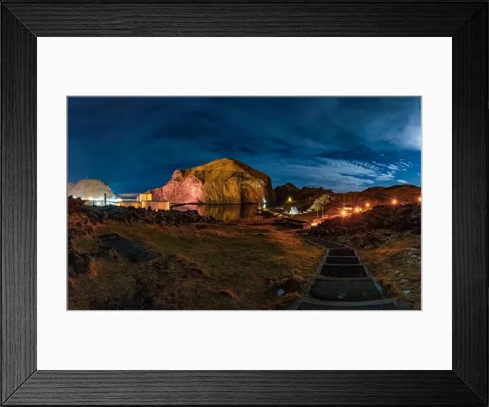 Framed Print : Heimaklettur og Skansinn Framed Print : Heimaklettur og Skansinn