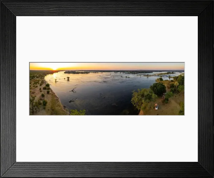 Framed Print : A dramatic aerial perspective of the Zambezi river in Zimbabwe's Zambezi National Park Framed Print : A dramatic aerial perspective of the Zambezi river in Zimbabwe's Zambezi National Park