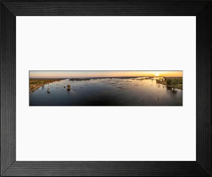 Framed Print : A dramatic aerial perspective of the Zambezi river in Zimbabwe's Zambezi National Park Framed Print : A dramatic aerial perspective of the Zambezi river in Zimbabwe's Zambezi National Park