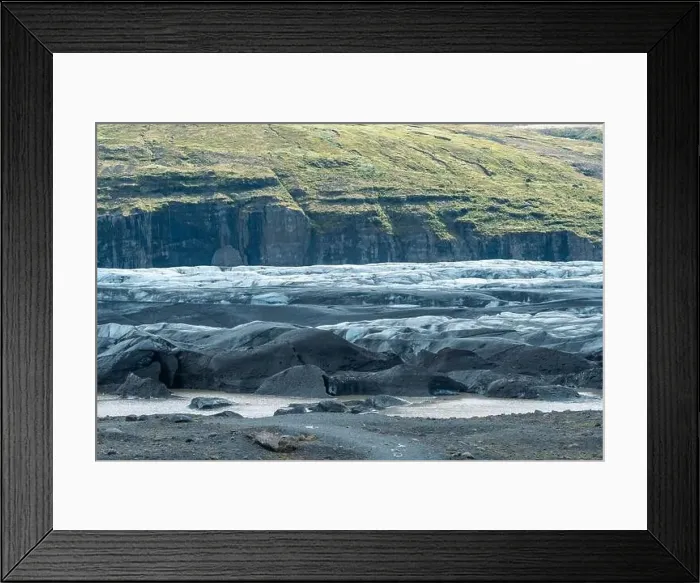 Framed Print : Svinafellsjokull Glacier in Iceland during the summer months Framed Print : Svinafellsjokull Glacier in Iceland during the summer months