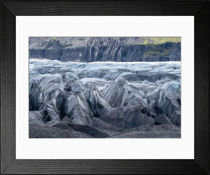 Framed Print : Svinafellsjokull Glacier in Iceland during the summer months Framed Print : Svinafellsjokull Glacier in Iceland during the summer months