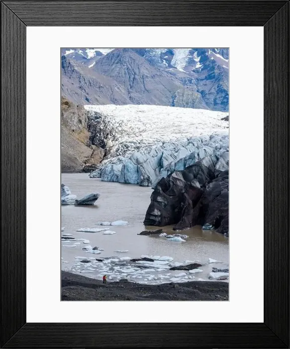 Framed Print : Svinafellsjokull Glacier in Iceland during the summer months Framed Print : Svinafellsjokull Glacier in Iceland during the summer months