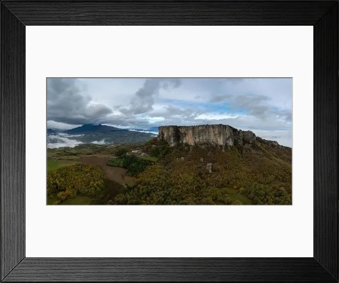 Framed Print : Drone view of the Pietra di Bismantova mesa and mountain landscape near Castelnovo ne Monti Framed Print : Drone view of the Pietra di Bismantova mesa and mountain landscape near Castelnovo ne Monti