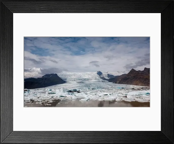 Framed Print : Jokulsarlon glacier lagoon in summer Framed Print : Jokulsarlon glacier lagoon in summer