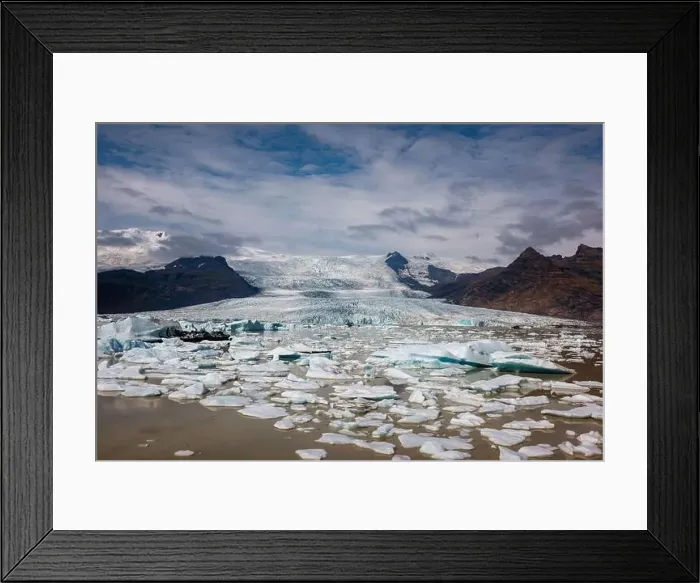 Framed Print : Jokulsarlon glacier lagoon in summer Framed Print : Jokulsarlon glacier lagoon in summer