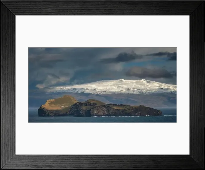 Framed Print : Elliðaey and The glacier Eyjafjallajökull Framed Print : Elliðaey and The glacier Eyjafjallajökull