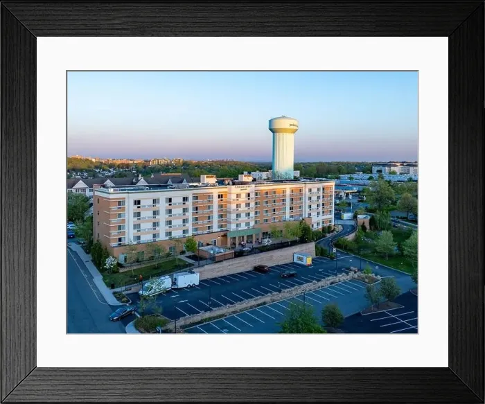 Framed Print : Yonkers, NY, USA - 05-02-2024 Framed Print : Yonkers, NY, USA - 05-02-2024