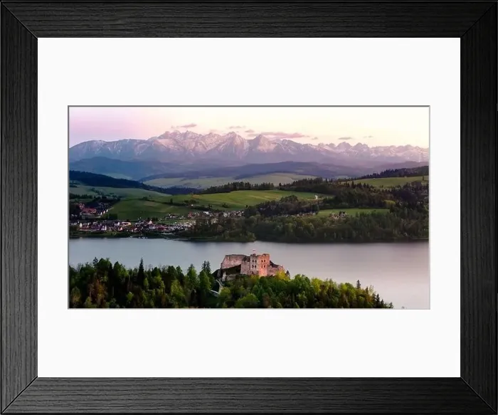 Framed Print : Medieval Castle Dunajec in Niedzica, 14th century (upper castle) with Polish and Hungarian history