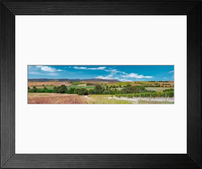 Framed Print : Panorama of Tuscany, hills and fields. Italy, Europe Framed Print : Panorama of Tuscany, hills and fields. Italy, Europe