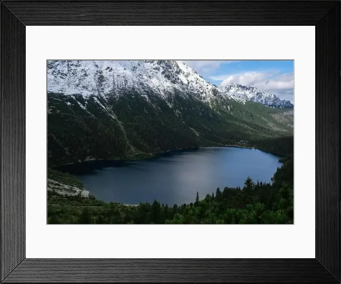 Framed Print : Morskie Oko Snowy Mountain Hut in Polish Tatry mountains Framed Print : Morskie Oko Snowy Mountain Hut in Polish Tatry mountains
