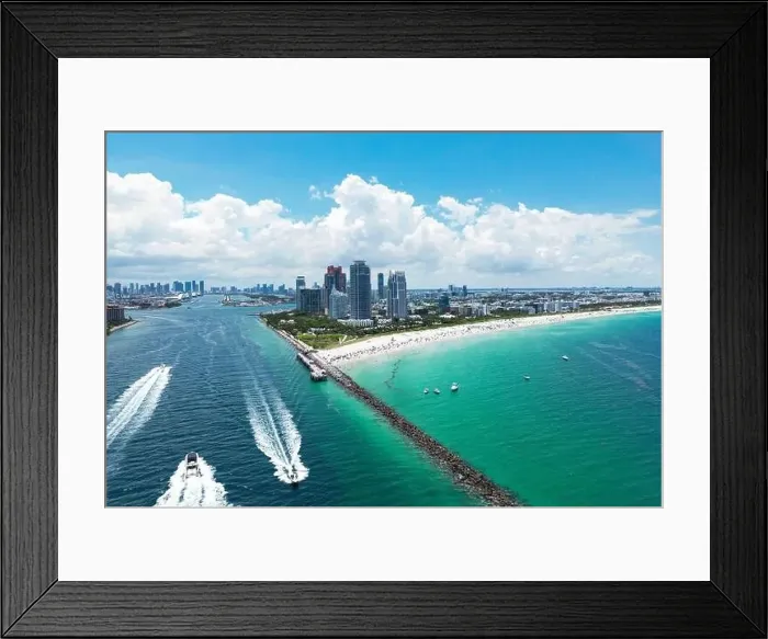 Framed Print : Miami beach, ocean drive summer cityscape Framed Print : Miami beach, ocean drive summer cityscape