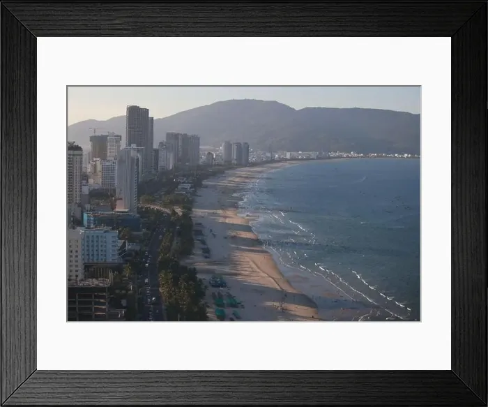 Framed Print : beach pavilion and My Khe beach in Da Nang, Vietnam Framed Print : beach pavilion and My Khe beach in Da Nang, Vietnam