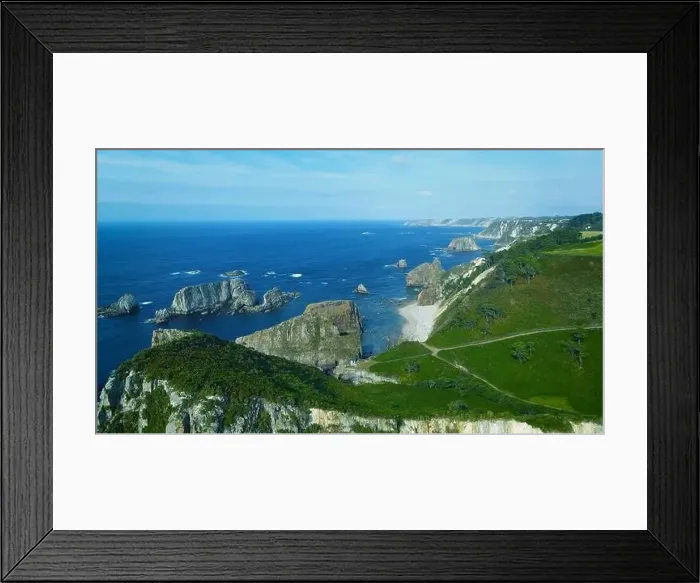 Framed Print : View of a beautiful mountain lake Framed Print : View of a beautiful mountain lake