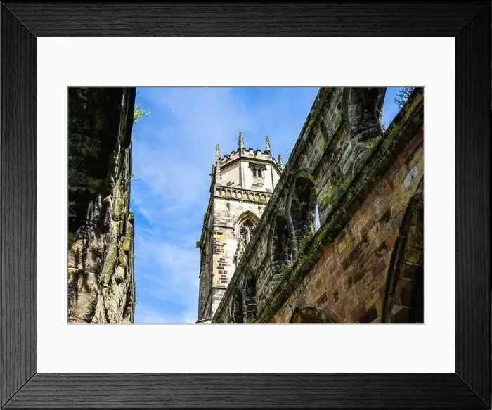 Framed Print : All Saints Church in Pontefract, West Yorkshire, England Framed Print : All Saints Church in Pontefract, West Yorkshire, England