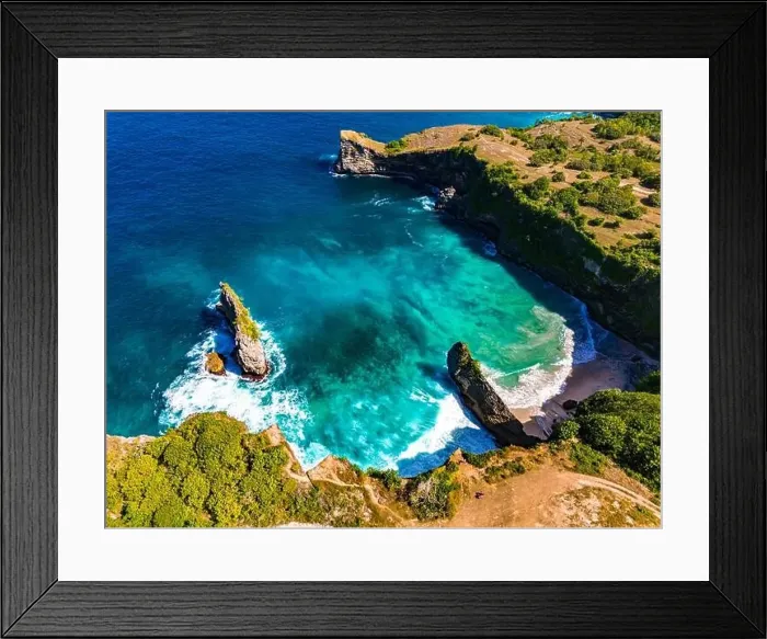 Framed Print : Korawa Beach on Nusa Penida Island, Indonesia