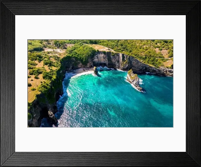 Framed Print : Korawa Beach on Nusa Penida Island, Indonesia Framed Print : Korawa Beach on Nusa Penida Island, Indonesia