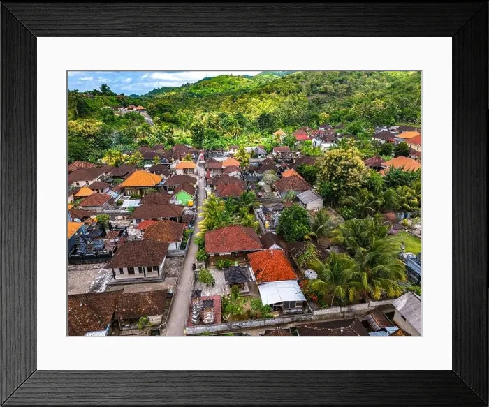 Framed Print : Village of Pejukutan on Nusa Penida Island, in Klungkung Regency, Indonesia Framed Print : Village of Pejukutan on Nusa Penida Island, in Klungkung Regency, Indonesia
