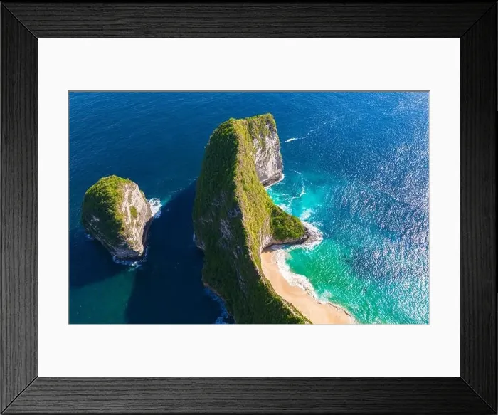 Framed Print : Airview of Kelingking Beach on Nusa Penida Island, Indonesia Framed Print : Airview of Kelingking Beach on Nusa Penida Island, Indonesia