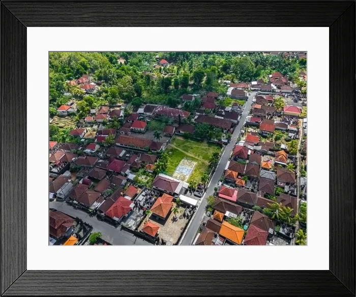 Framed Print : Aerial view of a small village in Tanglad, Nusa Penida, Klungkung Regency, Indonezja Framed Print : Aerial view of a small village in Tanglad, Nusa Penida, Klungkung Regency, Indonezja
