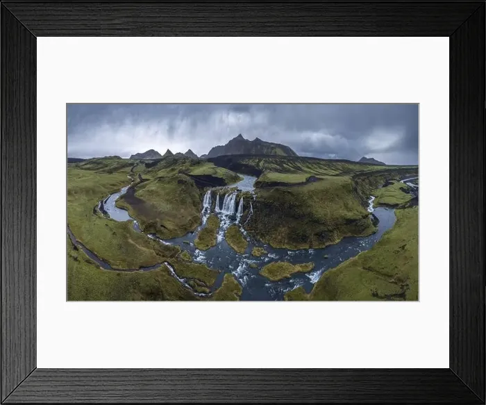 Framed Print : Panoramic view of Iceland's highlands featuring mountainous landscapes Framed Print : Panoramic view of Iceland's highlands featuring mountainous landscapes