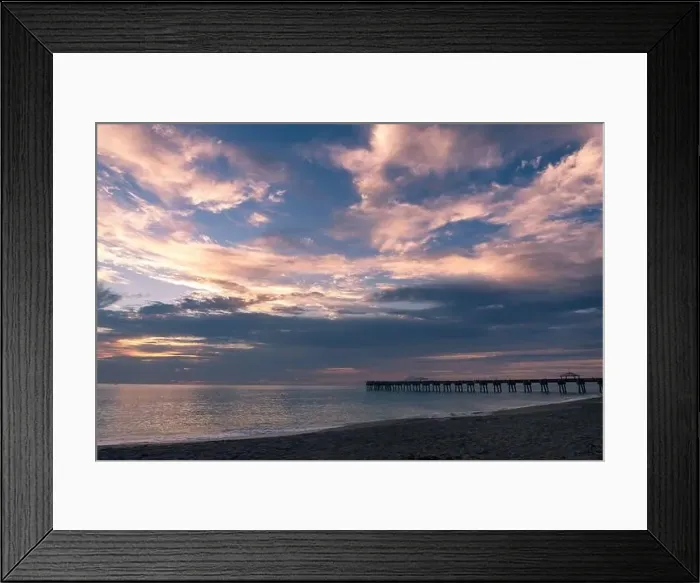 Framed Print : A colourful sunrise over Juno Beach, Florida, USA Framed Print : A colourful sunrise over Juno Beach, Florida, USA