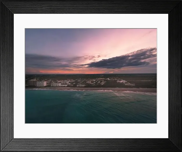 Framed Print : A colourful sunrise over Juno Beach, Florida, USA Framed Print : A colourful sunrise over Juno Beach, Florida, USA