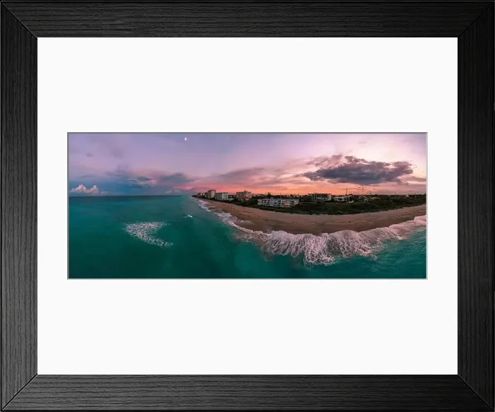 Framed Print : A colourful sunrise over Juno Beach, Florida, USA Framed Print : A colourful sunrise over Juno Beach, Florida, USA