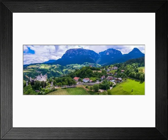Framed Print : Beautiful medieval castles of northern Italy Framed Print : Beautiful medieval castles of northern Italy