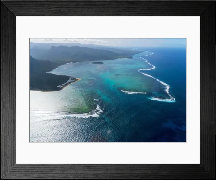 Framed Print : Explore the natural wonders of underwater waterfalls Framed Print : Explore the natural wonders of underwater waterfalls