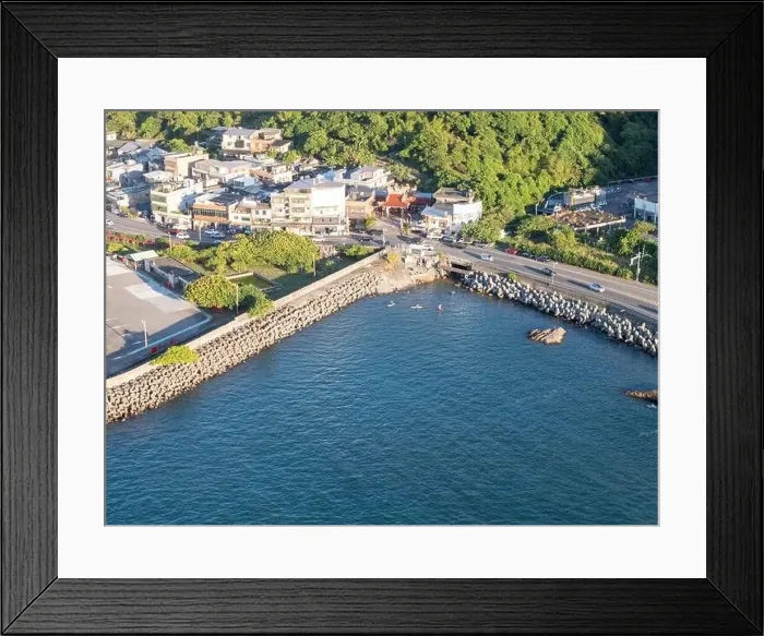 Framed Print : Young people enjoying marine sports such as SUP in Keelung City, Taiwan. September 2024 Framed Print : Young people enjoying marine sports such as SUP in Keelung City, Taiwan. September 2024