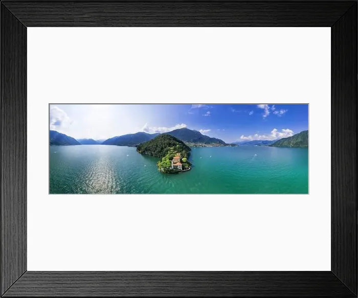 Framed Print : beautiful lakes of northern Italy Como lake - romantic Lago di Como Framed Print : beautiful lakes of northern Italy Como lake - romantic Lago di Como