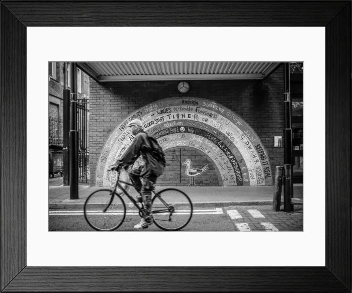 Framed Print : Artwork on the side of Leeds Market, Leeds, West Yorkshire, England Framed Print : Artwork on the side of Leeds Market, Leeds, West Yorkshire, England