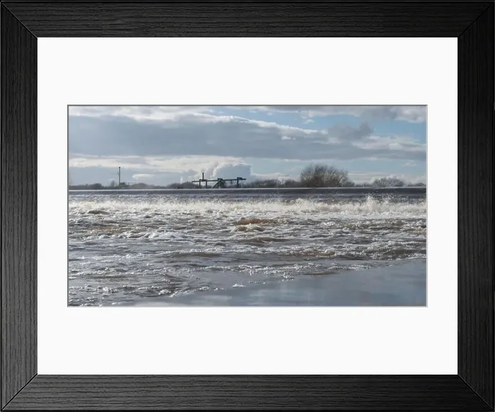 Framed Print : Beeston Weir, nottingham Framed Print : Beeston Weir, nottingham