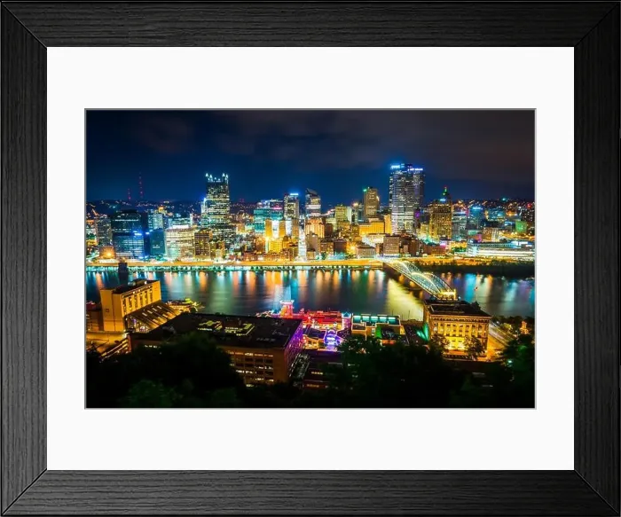 Framed Print : View of Pittsburgh at night from Grandview Avenue in Mount Washington, Pittsburgh, Pennsylvania Framed Print : View of Pittsburgh at night from Grandview Avenue in Mount Washington, Pittsburgh, Pennsylvania